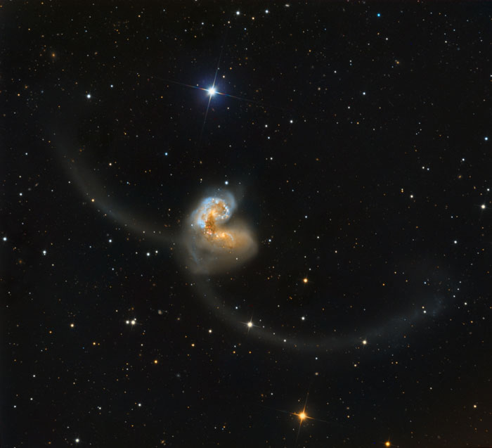 Antenas-Galaxias-NGC-4038_4039